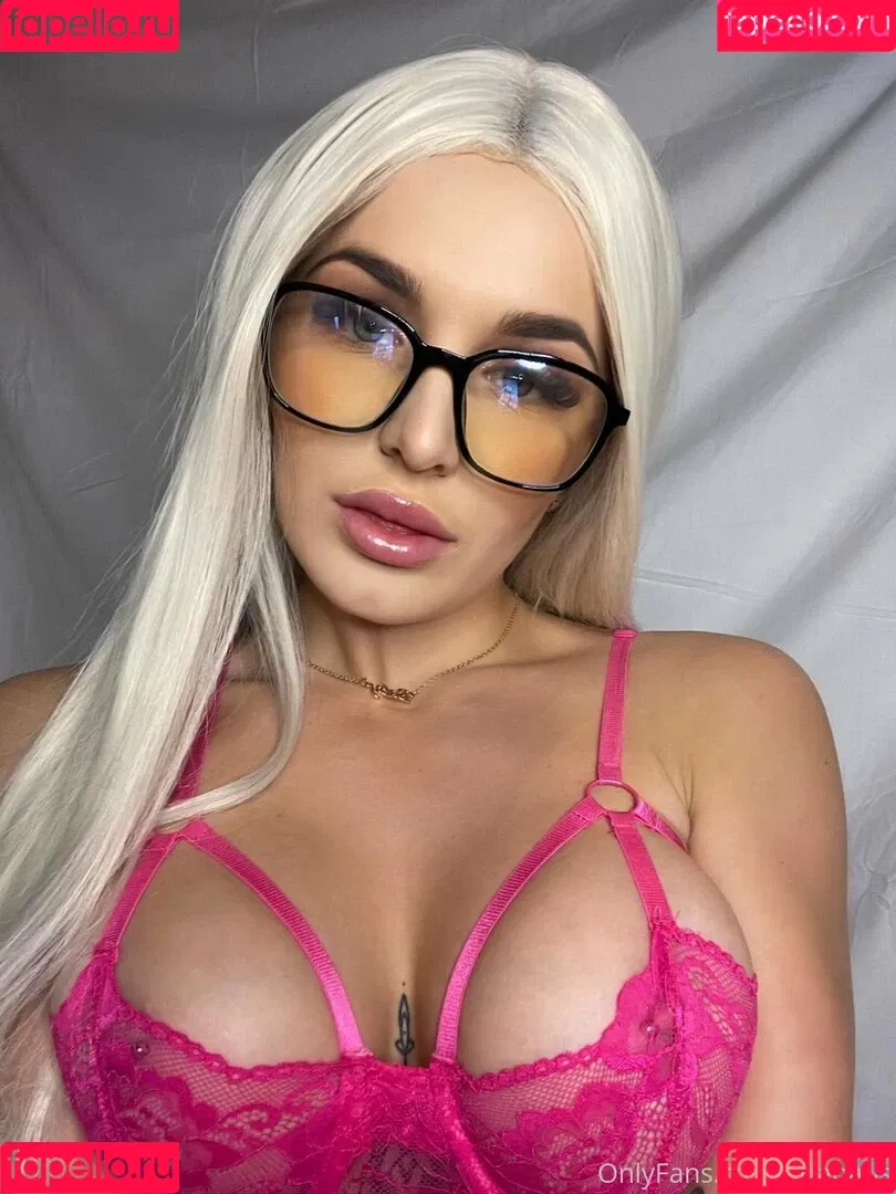 arianaus Onlyfans Photo Gallery 