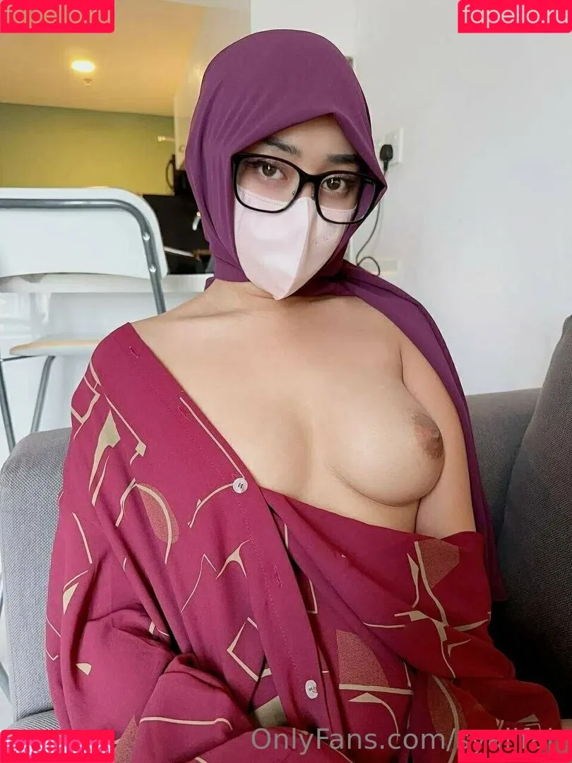 syalifah Onlyfans Photo Gallery 