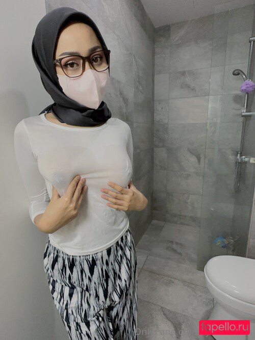 syalifah Onlyfans Photo Gallery 