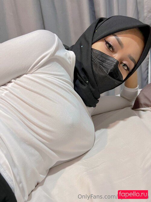 syalifah Onlyfans Photo Gallery 