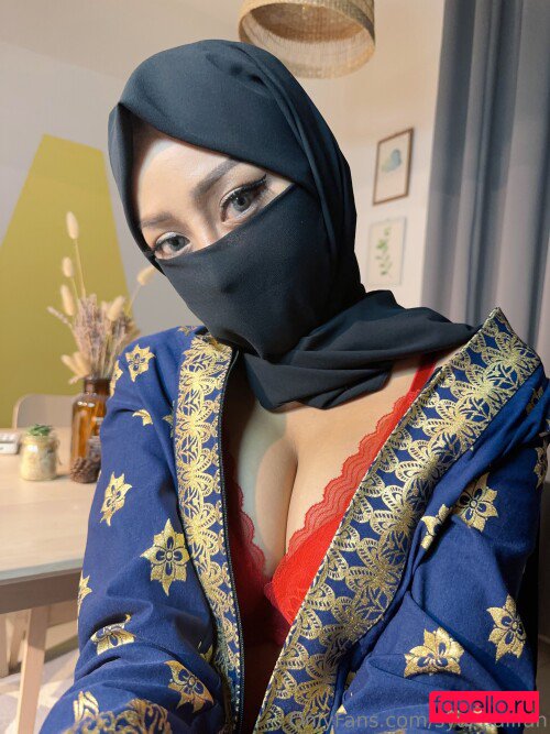 syalifah Onlyfans Photo Gallery 
