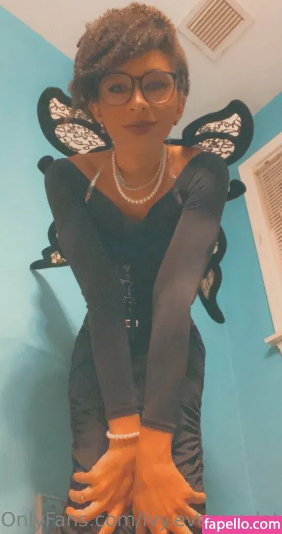 ivyevescarlet Onlyfans Photo Gallery 