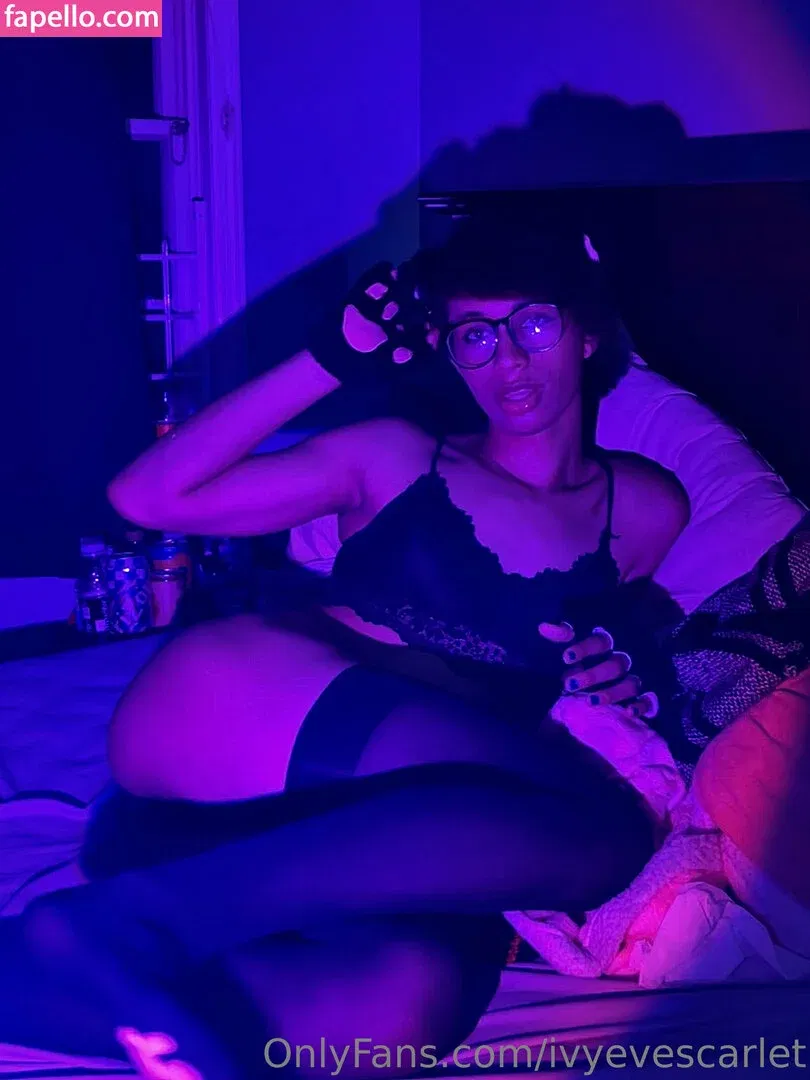 ivyevescarlet Onlyfans Photo Gallery 
