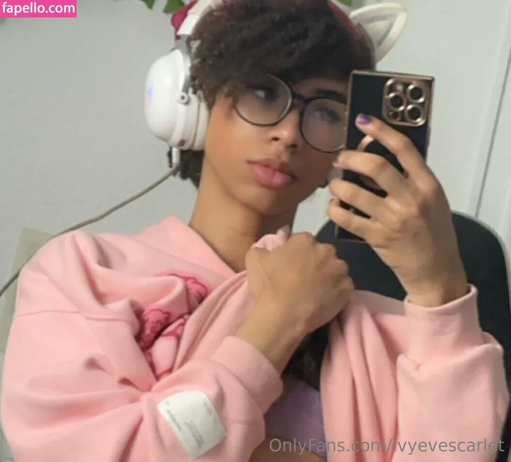 ivyevescarlet Onlyfans Photo Gallery 