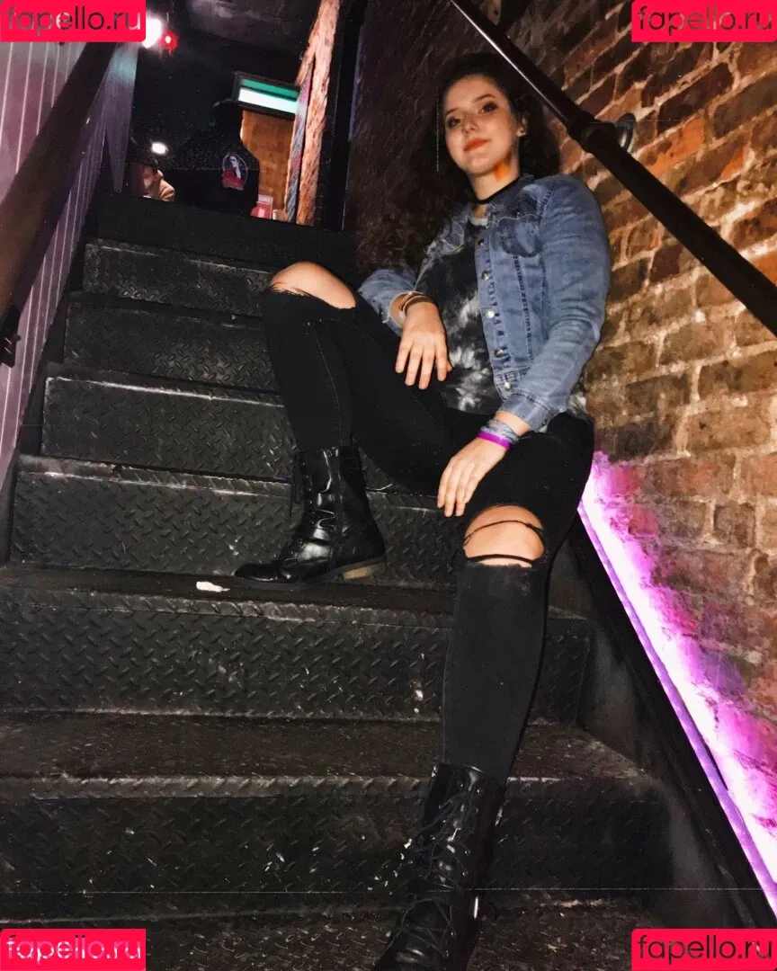 serendipitoussav Onlyfans Photo Gallery 