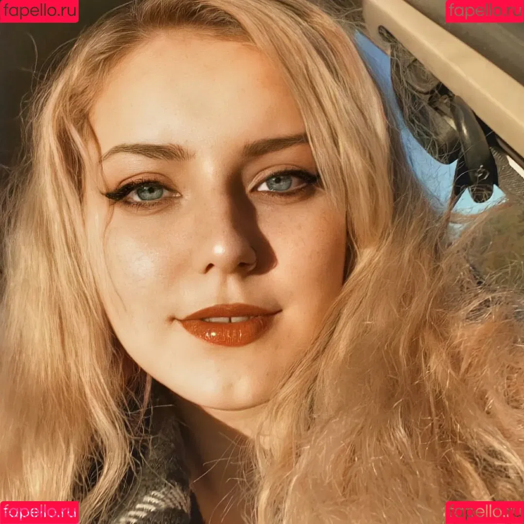 serendipitoussav Onlyfans Photo Gallery 