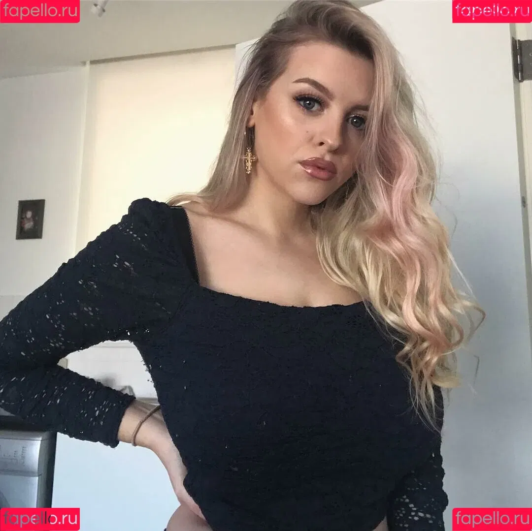 Amber Rose Brightman Onlyfans Photo Gallery 
