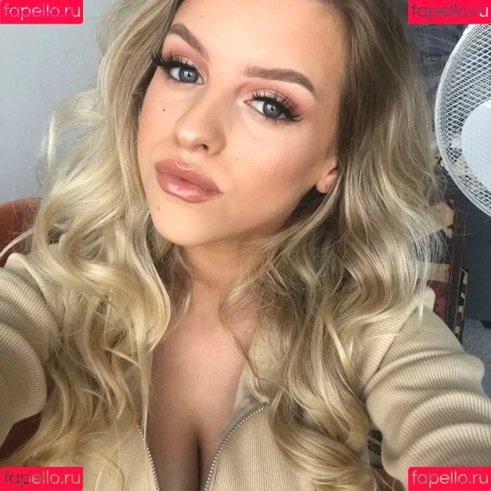 Amber Rose Brightman Onlyfans Photo Gallery 