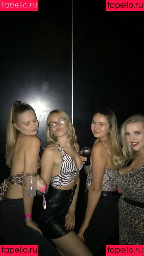 Amber Rose Brightman Onlyfans Photo Gallery 