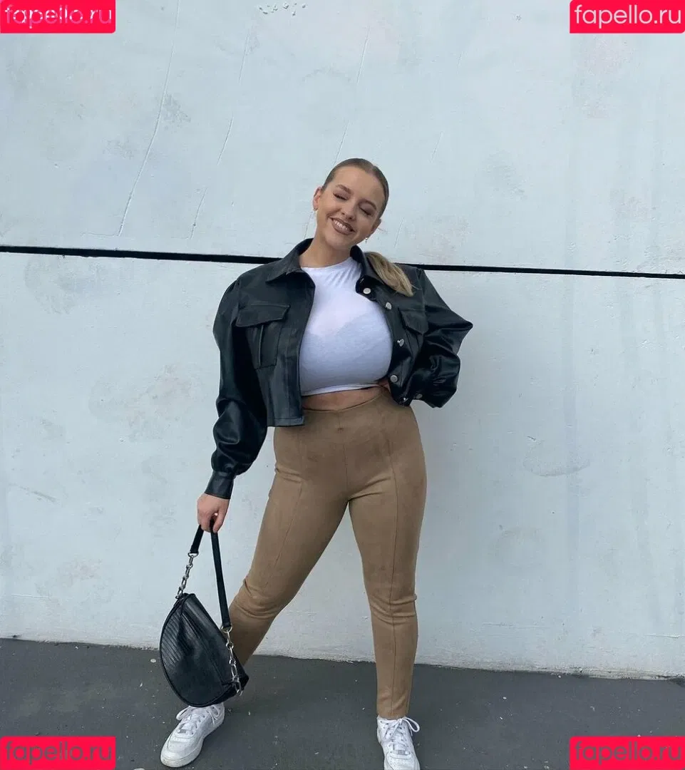 Amber Rose Brightman Onlyfans Photo Gallery 