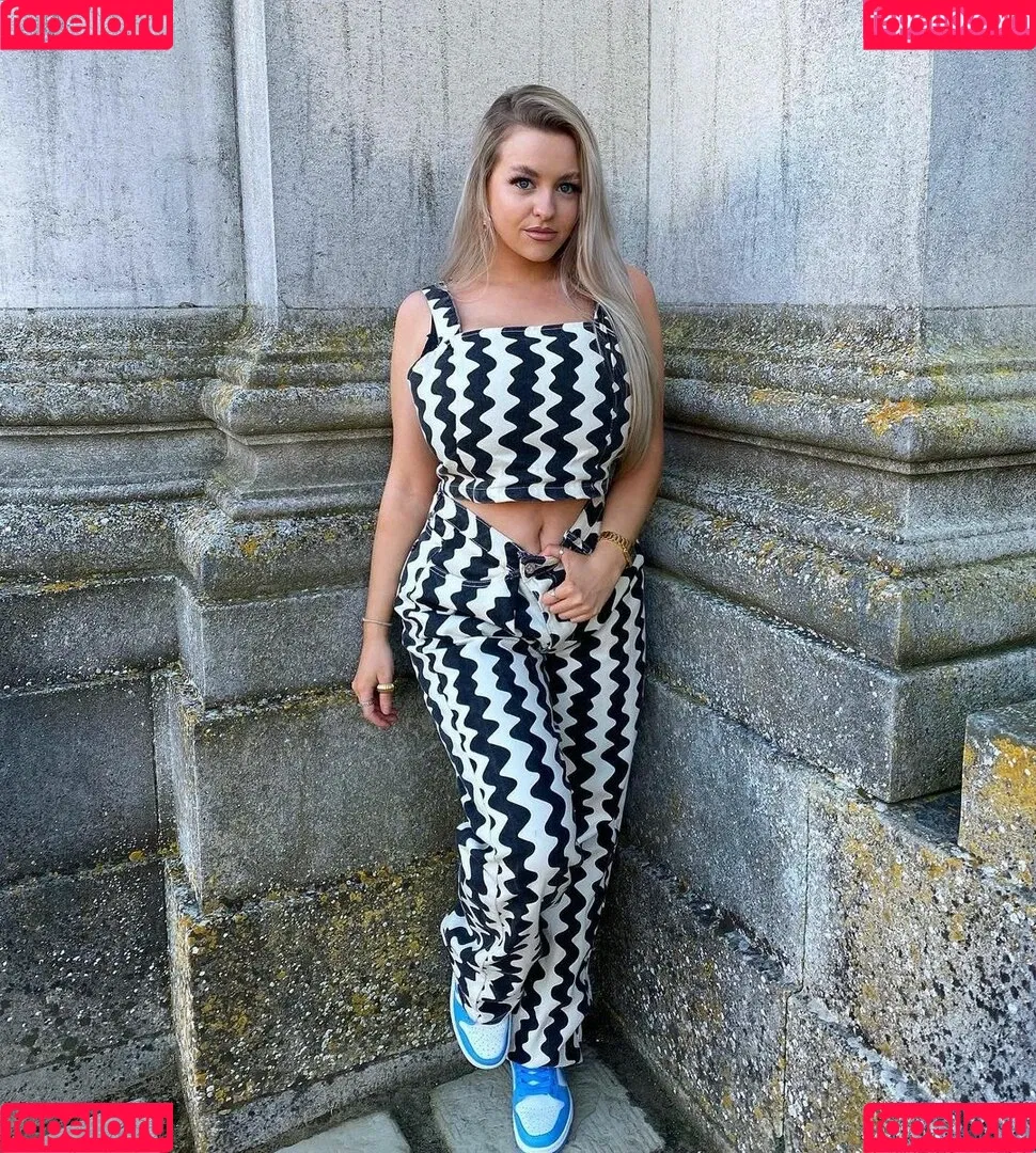 Amber Rose Brightman Onlyfans Photo Gallery 
