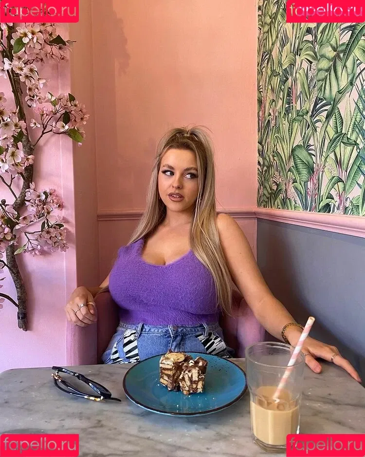 Amber Rose Brightman Onlyfans Photo Gallery 
