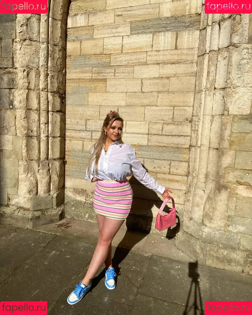 Amber Rose Brightman Onlyfans Photo Gallery 