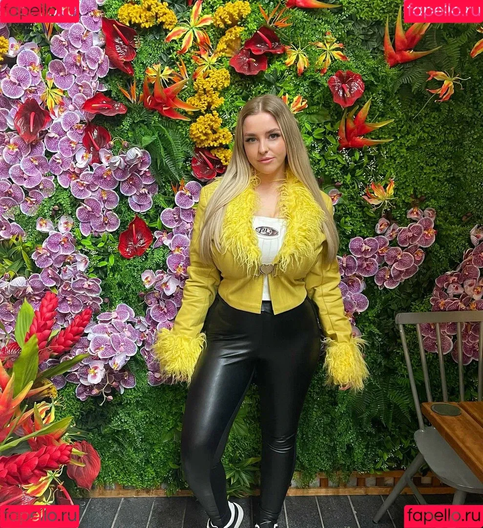 Amber Rose Brightman Onlyfans Photo Gallery 