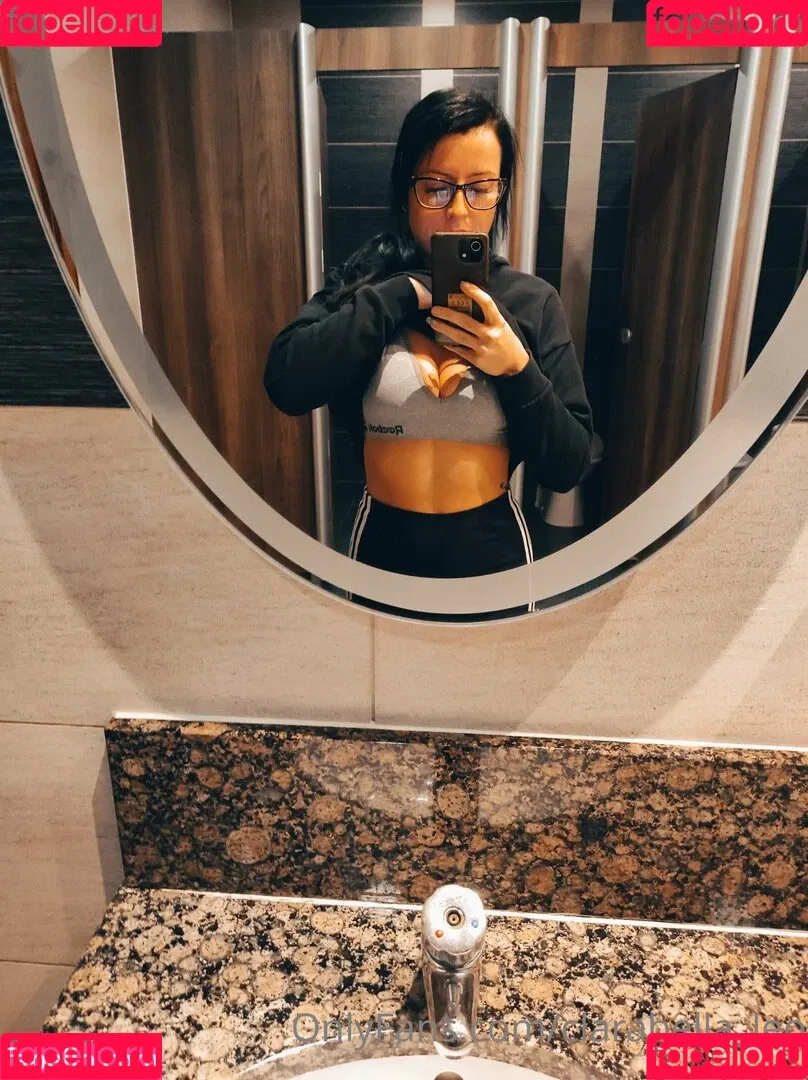 clarabella_leo Onlyfans Photo Gallery 