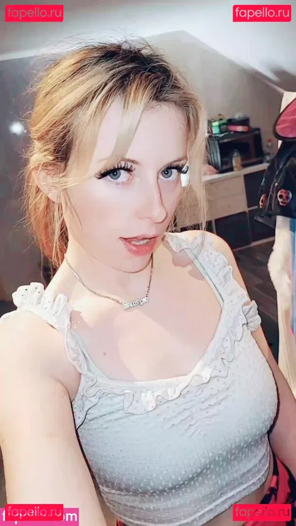 clarabella_leo Onlyfans Photo Gallery 