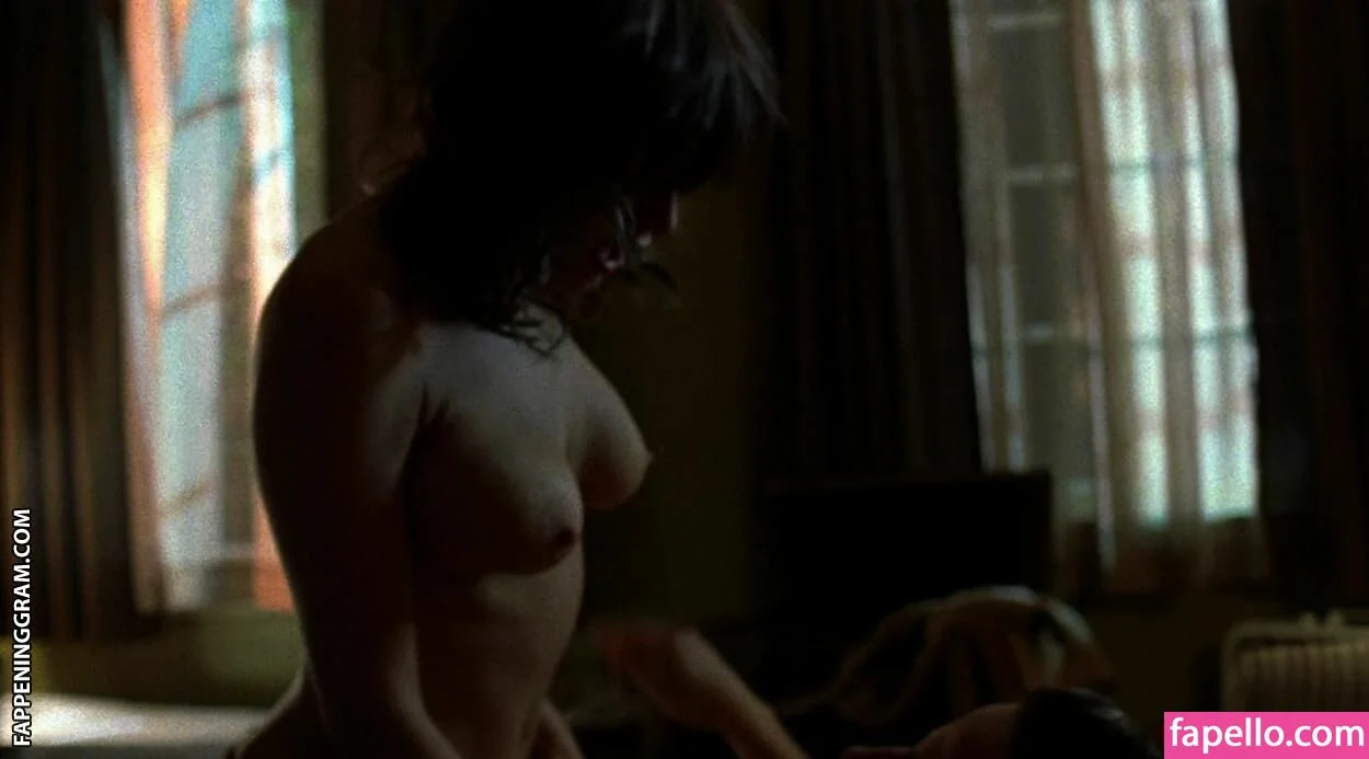 Jenny Mollen Onlyfans Photo Gallery 