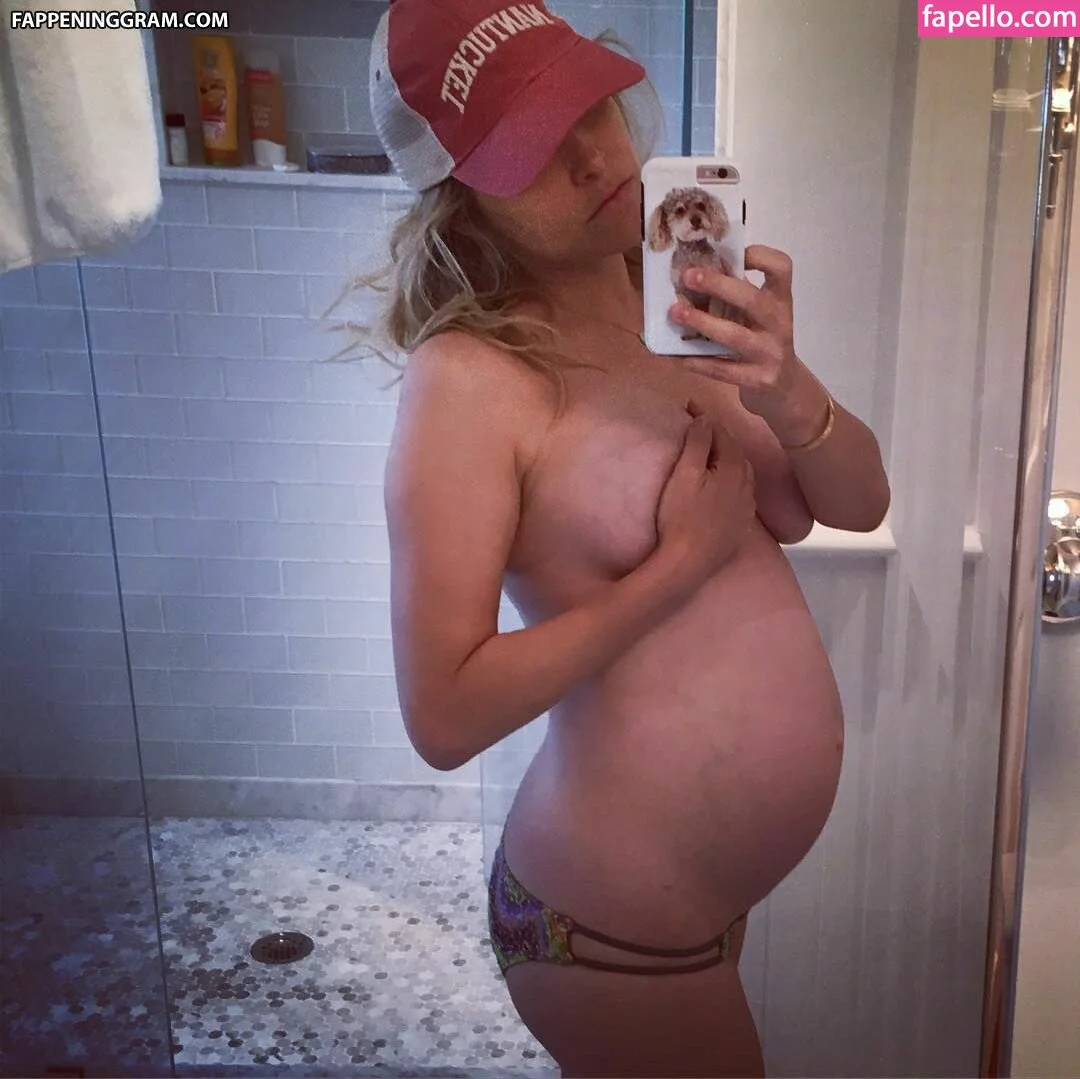 Jenny Mollen Onlyfans Photo Gallery 