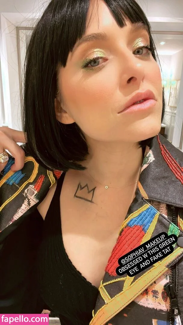 Jenny Mollen Onlyfans Photo Gallery 