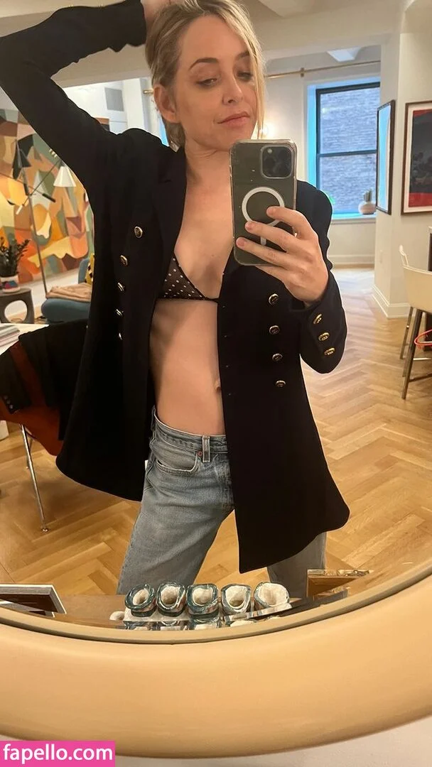 Jenny Mollen Onlyfans Photo Gallery 