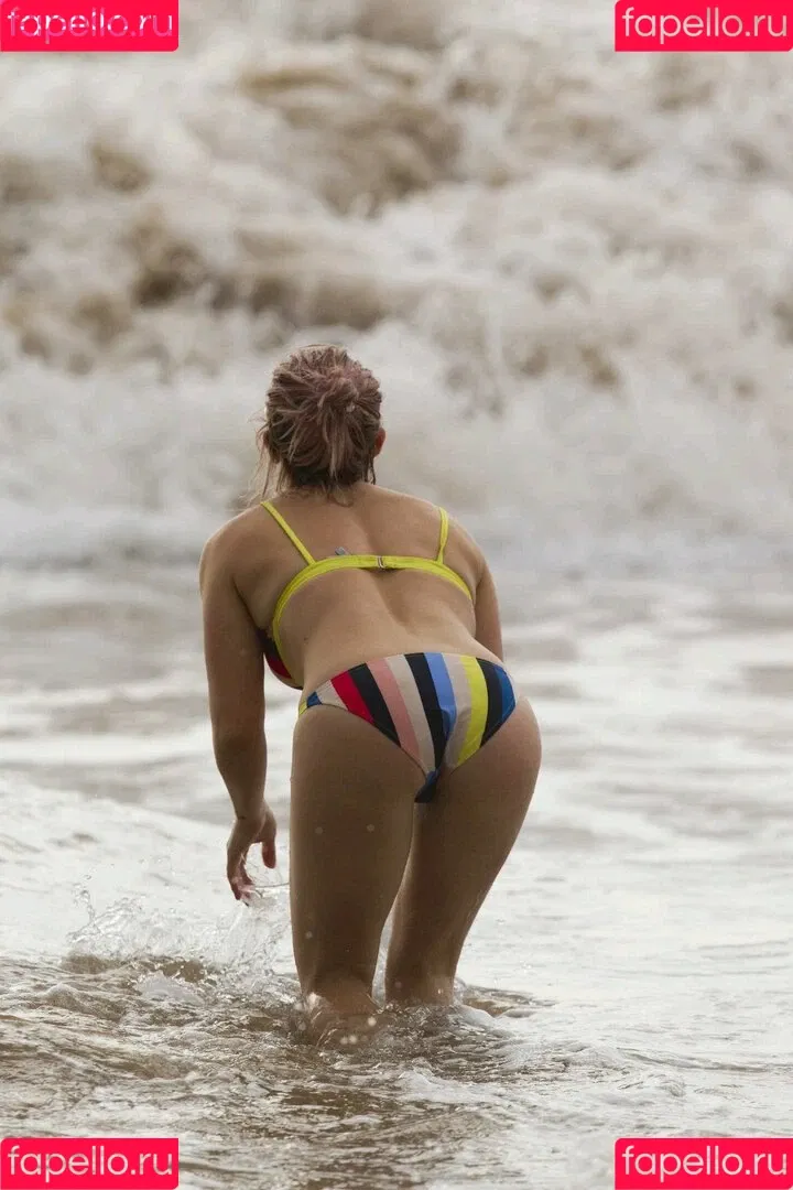 Hillary Duff Onlyfans Photo Gallery 