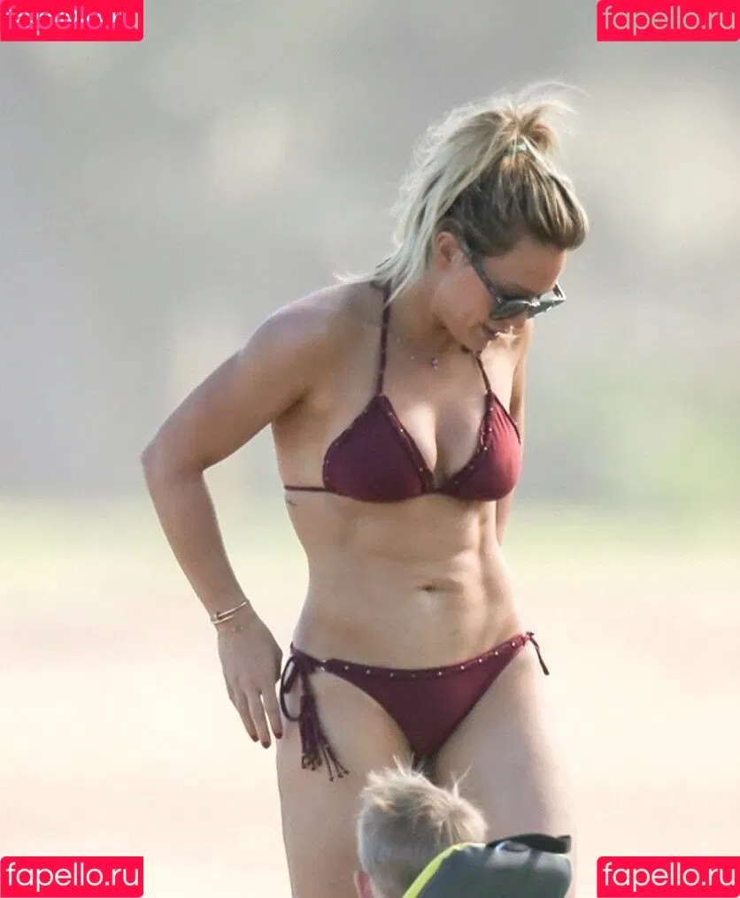 Hillary Duff Onlyfans Photo Gallery 