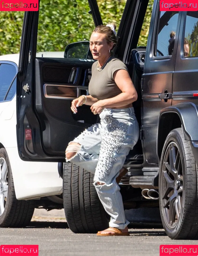 Hillary Duff Onlyfans Photo Gallery 