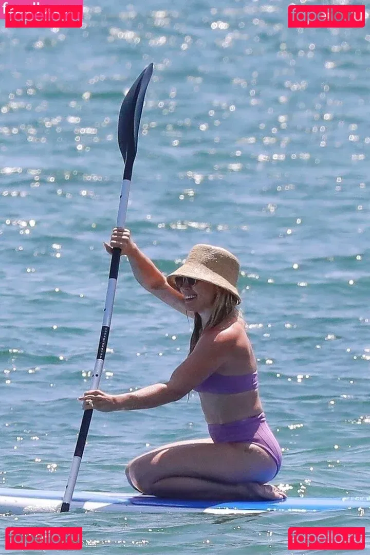 Hillary Duff Onlyfans Photo Gallery 