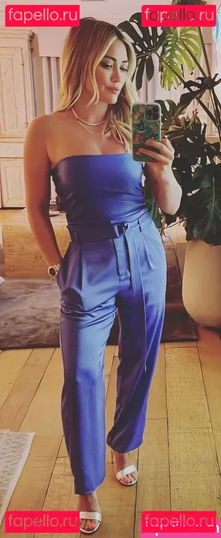 Hillary Duff Onlyfans Photo Gallery 