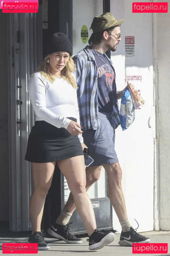 Hillary Duff Onlyfans Photo Gallery 