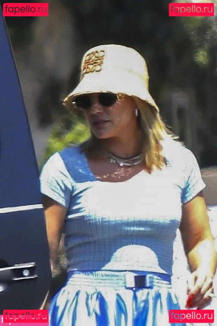 Hillary Duff Onlyfans Photo Gallery 