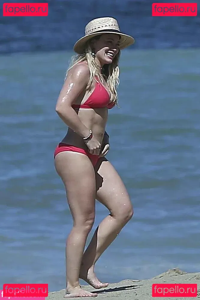 Hillary Duff Onlyfans Photo Gallery 