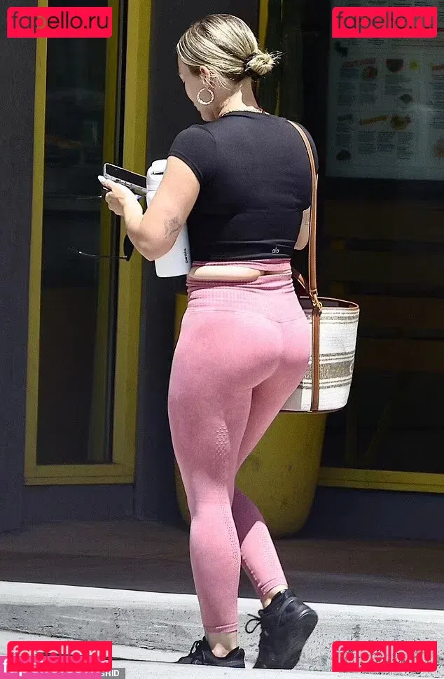 Hillary Duff Onlyfans Photo Gallery 