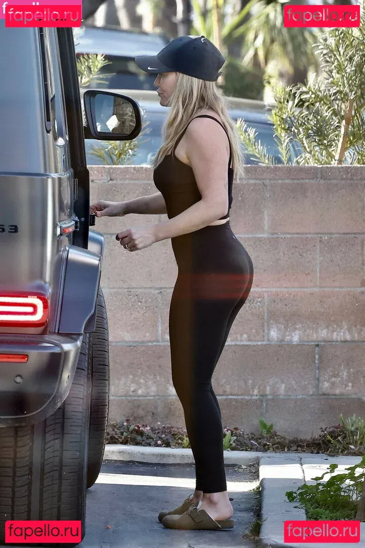 Hillary Duff Onlyfans Photo Gallery 