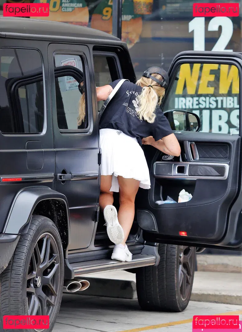 Hillary Duff Onlyfans Photo Gallery 