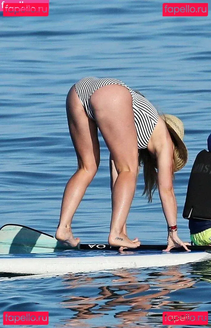 Hillary Duff Onlyfans Photo Gallery 