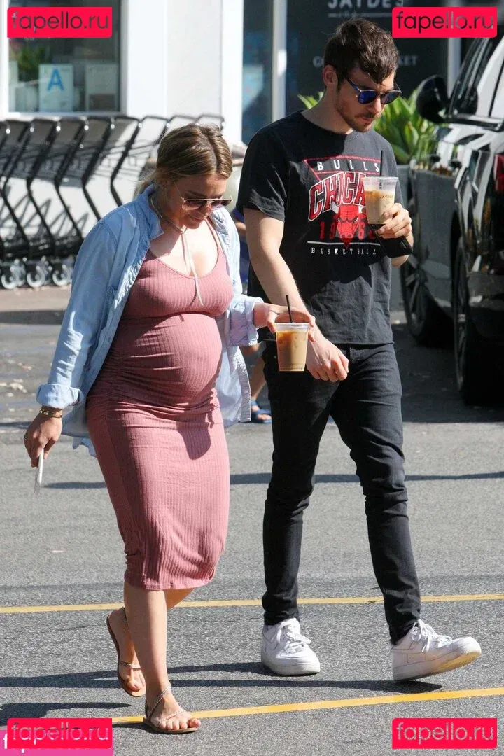 Hillary Duff Onlyfans Photo Gallery 