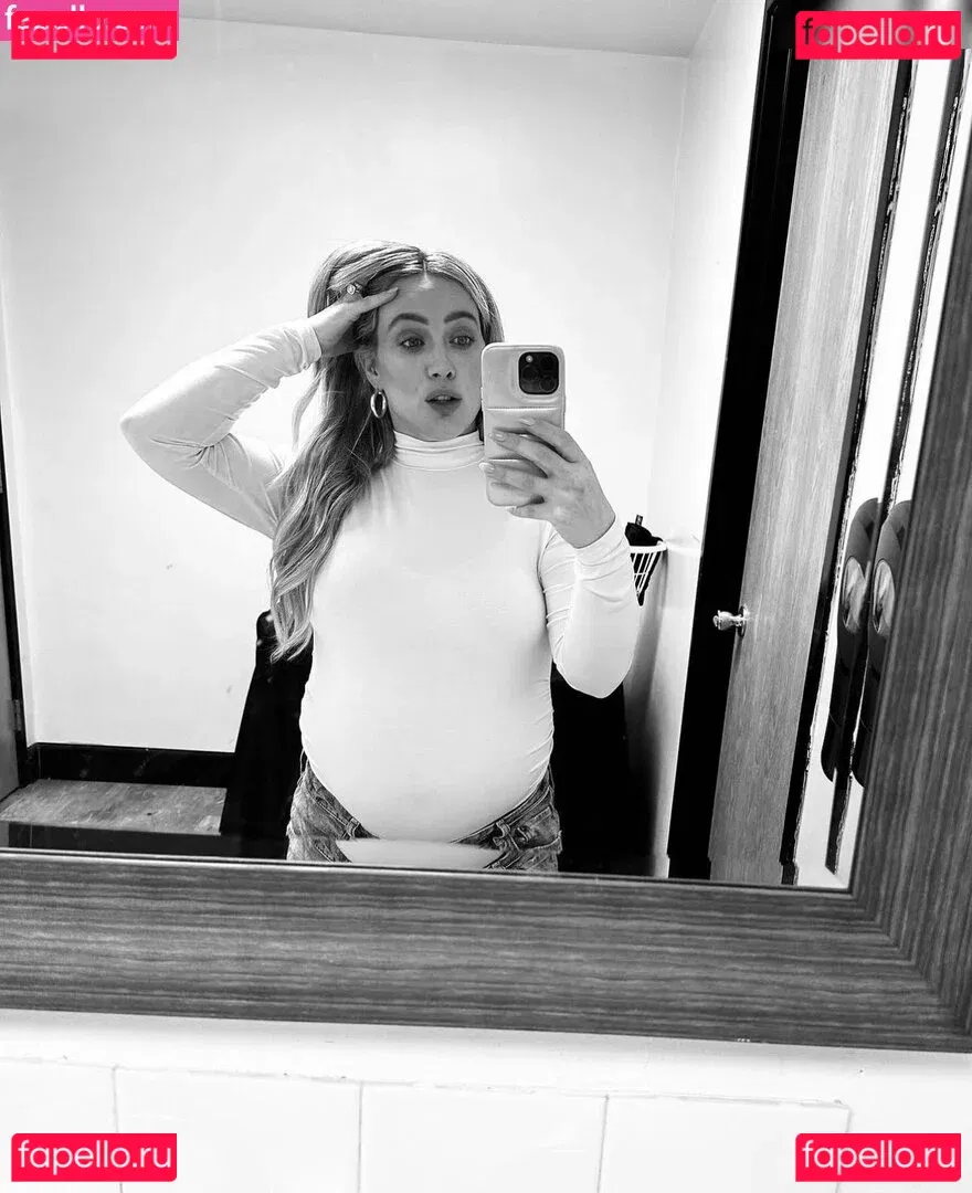 Hillary Duff Onlyfans Photo Gallery 