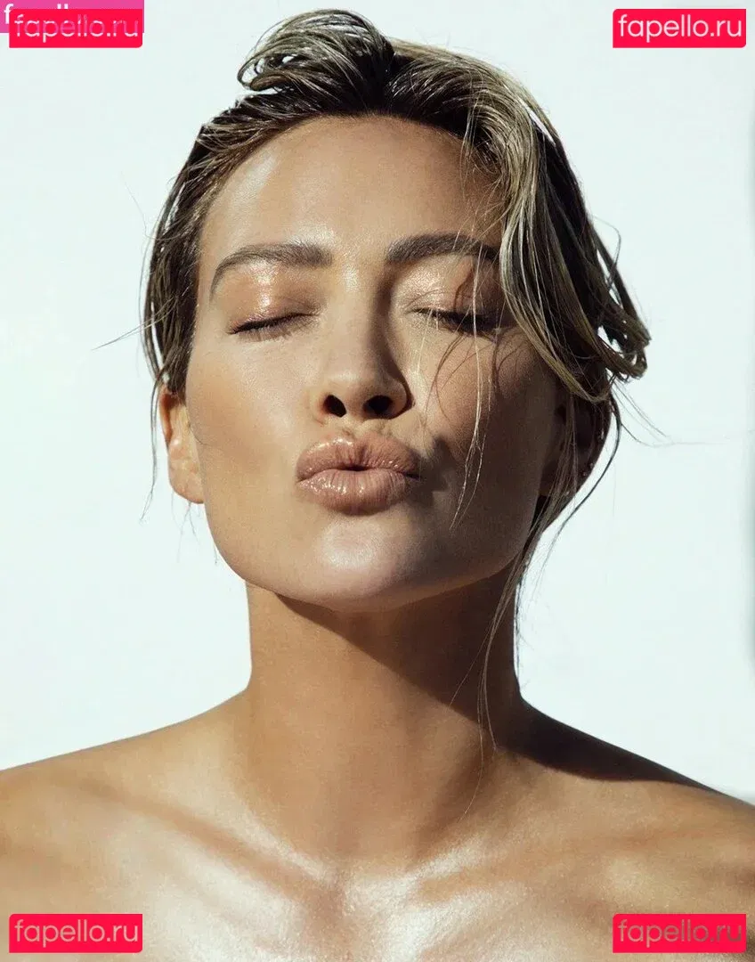 Hillary Duff Onlyfans Photo Gallery 