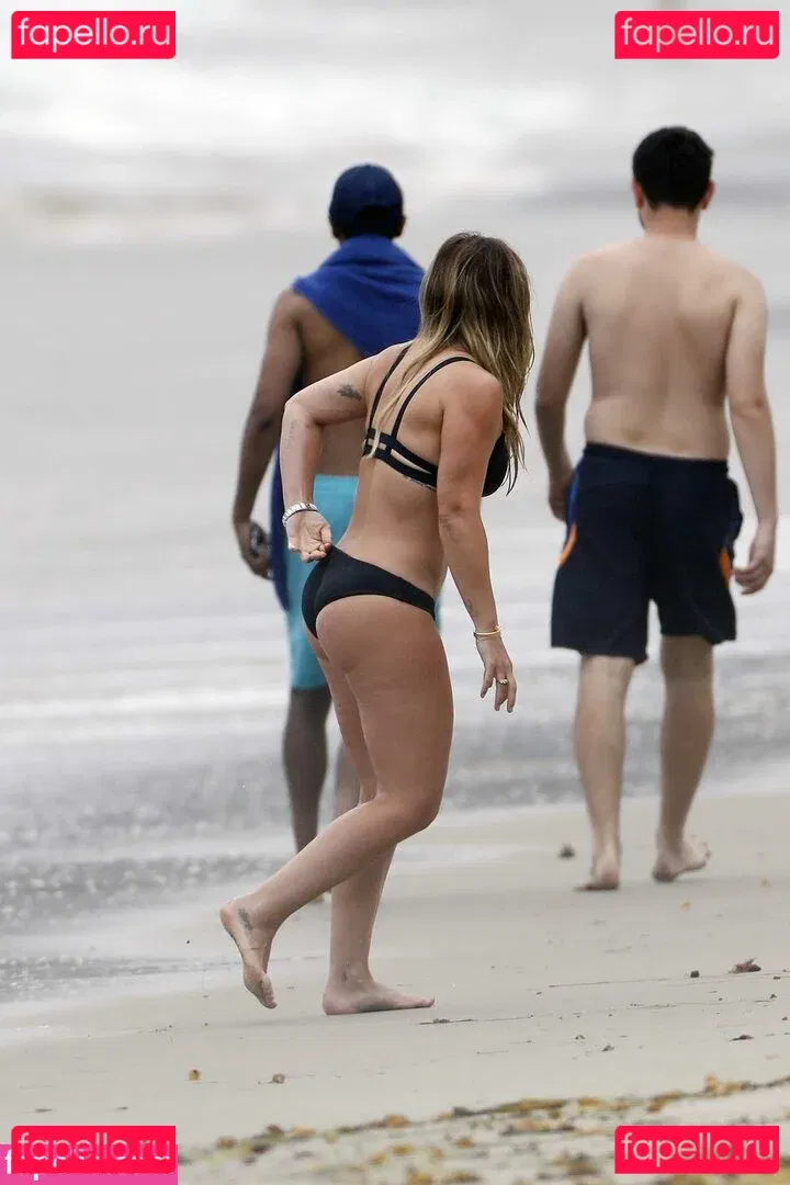 Hillary Duff Onlyfans Photo Gallery 