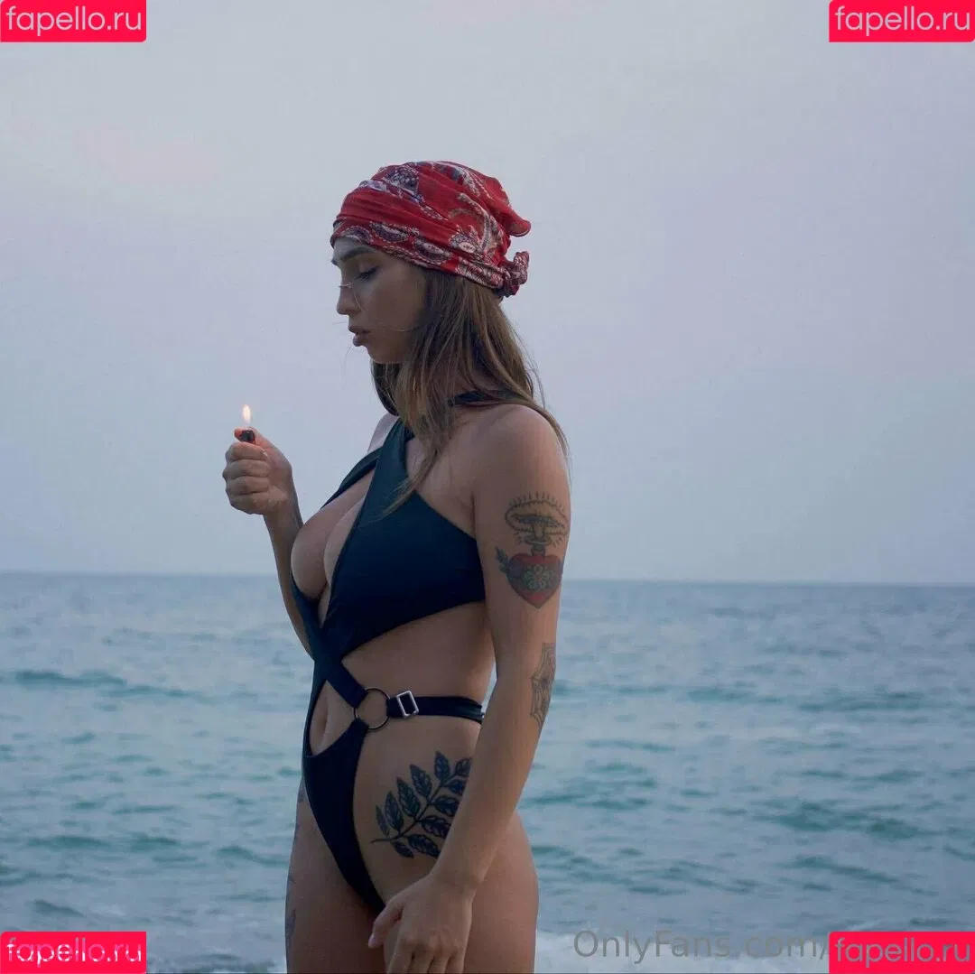 aisuxxx Onlyfans Photo Gallery 