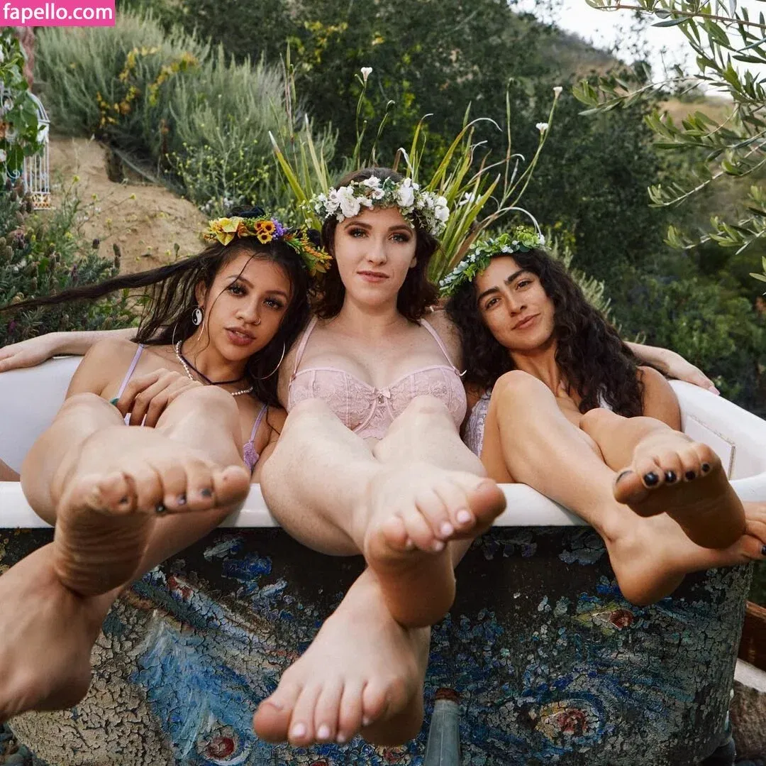 Adison Briana Onlyfans Photo Gallery 