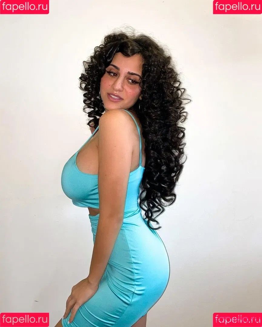 Ponsee Saa Onlyfans Photo Gallery 