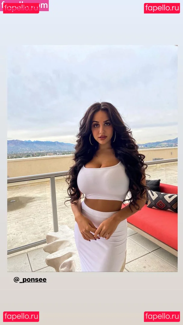 Ponsee Saa Onlyfans Photo Gallery 