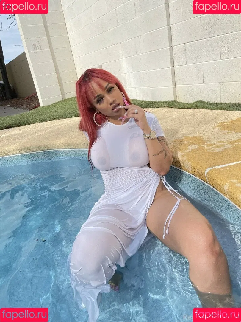 Red Rose Onlyfans Photo Gallery 