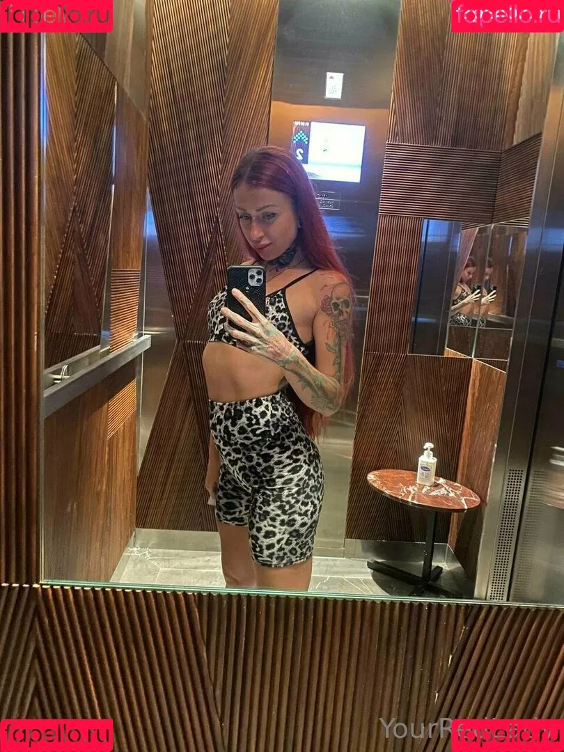 yourredlady Onlyfans Photo Gallery 