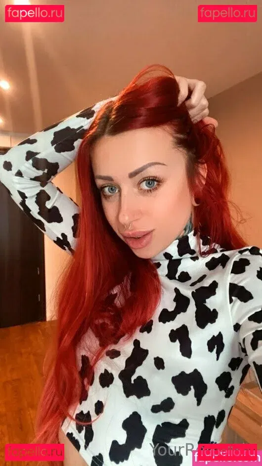 yourredlady Onlyfans Photo Gallery 