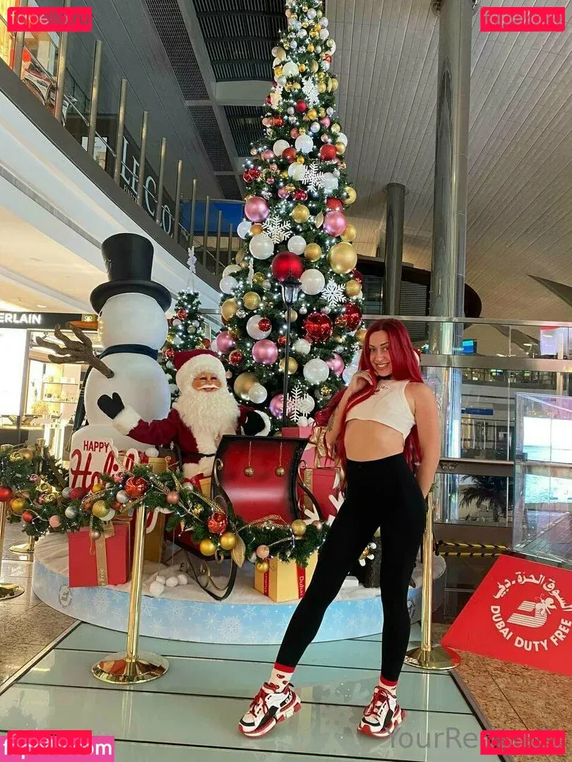 yourredlady Onlyfans Photo Gallery 