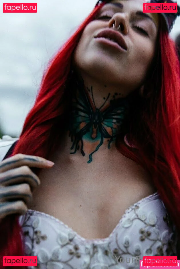 yourredlady Onlyfans Photo Gallery 