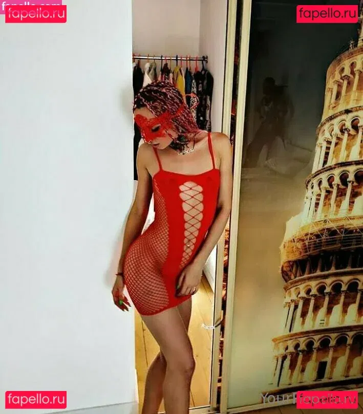 yourredlady Onlyfans Photo Gallery 